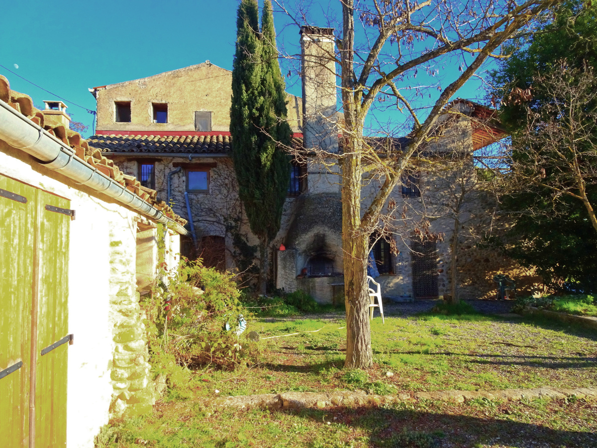 Maison A Louer A L Annee Greoux Les Bains Vente À vendre GREOUX LES BAINS Propriété rurale 98 hectares de terre.+  Viager en cours 1184 euros par mois . | Bleu Provence Immobilier
